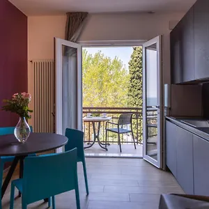 residence-solei.hotelinveneto.com/