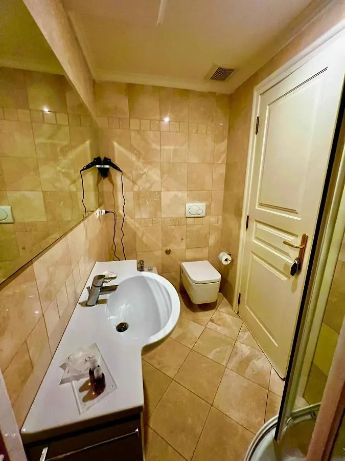 Quirinale Luxury Suite Roma 0*, Rome